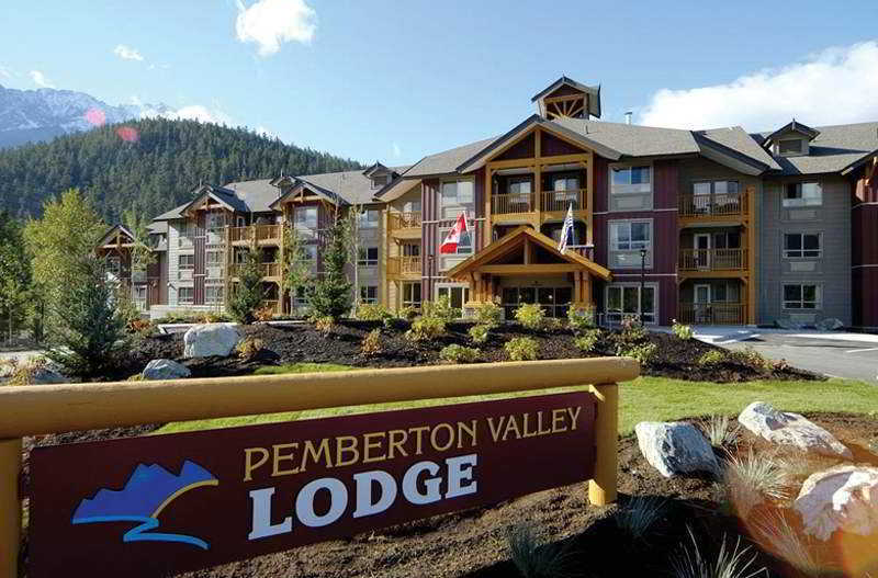 Pemberton Valley Lodge Exterior photo