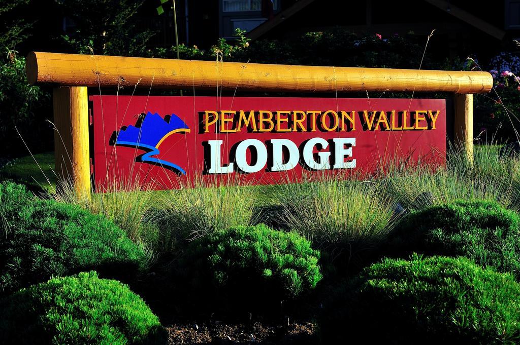 Pemberton Valley Lodge Exterior photo